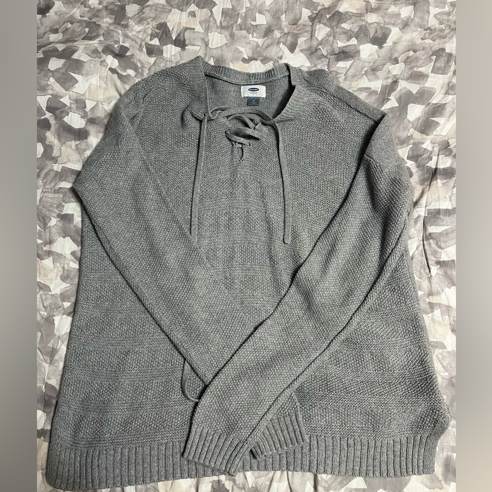 Grey old navy sweater